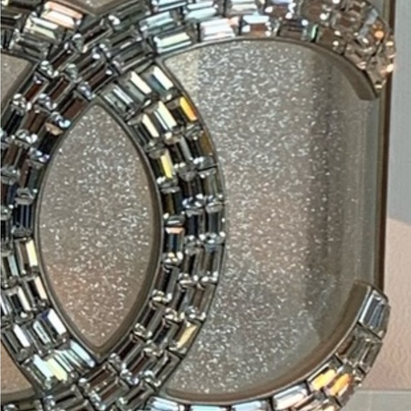 CHANEL 🤍 Rare Sparkle Bling Lucite Emerald Cut Crystal Cuff CC Logo Bracelet 🦄 - Picture 14 of 16